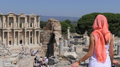 Ruinen des Theater in Ephesos (Alexander Mirschel)  Copyright 
Infos zur Lizenz unter 'Bildquellennachweis'